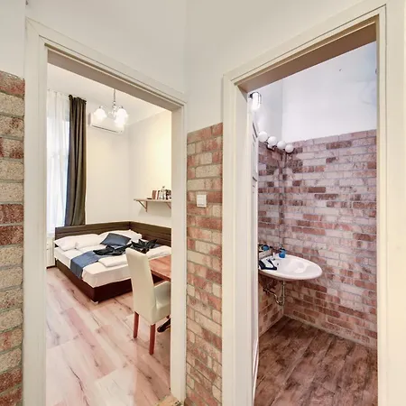 Daire Fashionstreet Midpoint Apartment *